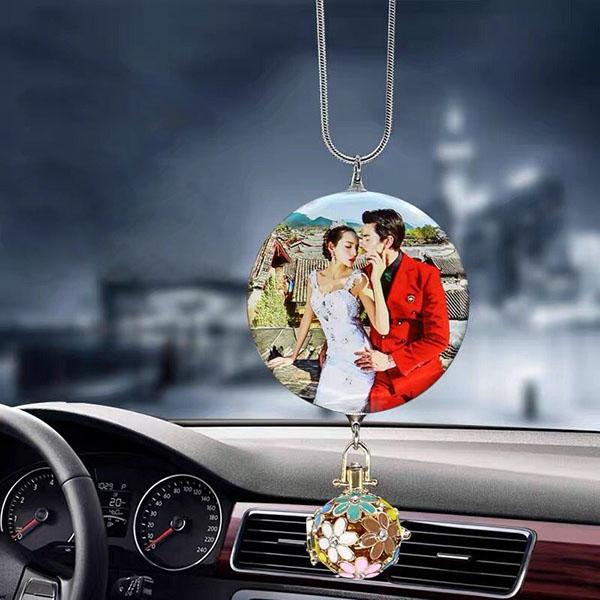 Customized Crystal Photo Car Perfume Pendant